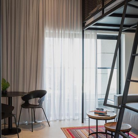 Tayo Studios & Apartments バト・ヤム エクステリア 写真