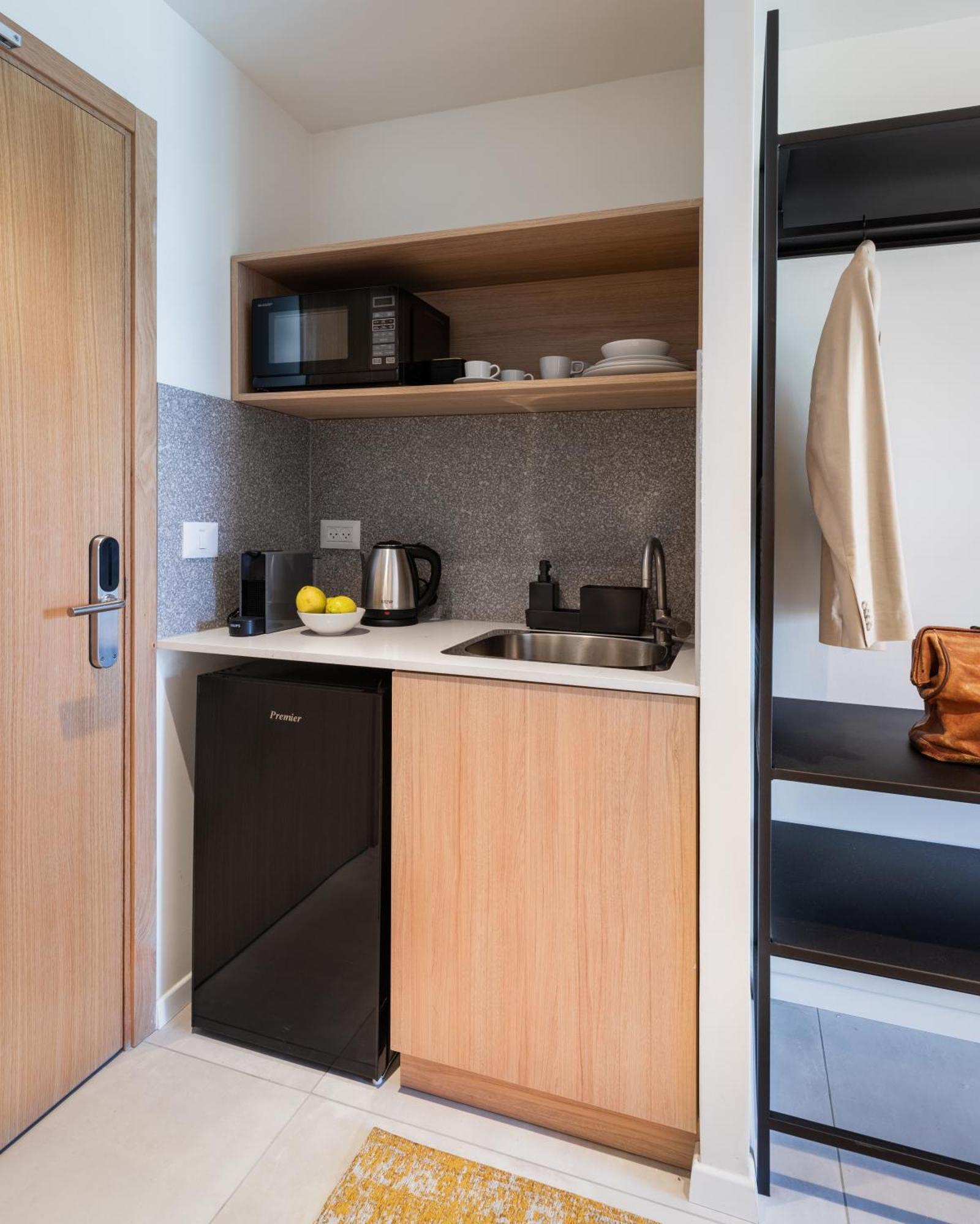 Tayo Studios & Apartments バト・ヤム エクステリア 写真