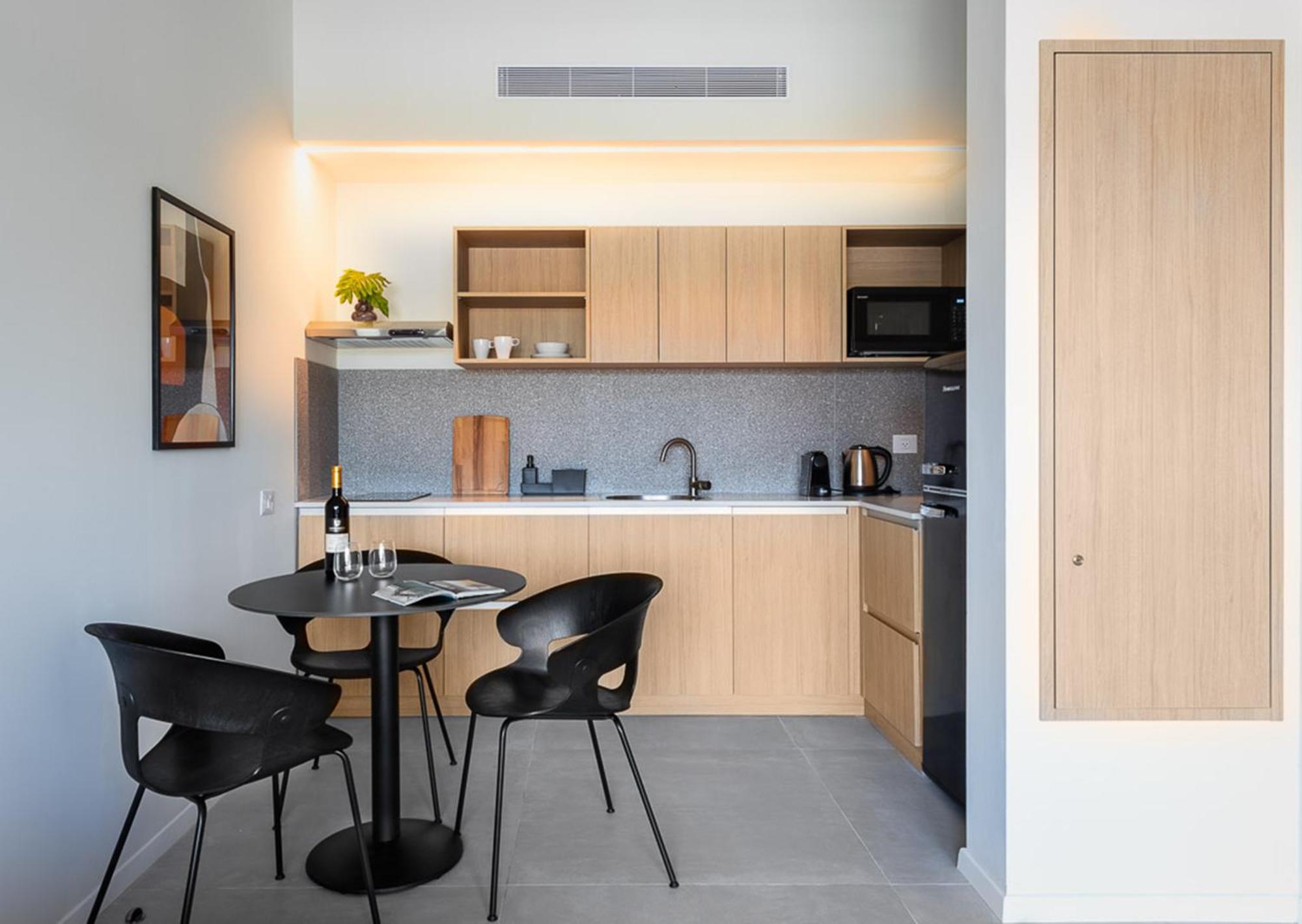 Tayo Studios & Apartments バト・ヤム エクステリア 写真